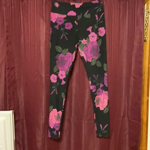 LuLaroe leggings. one size. - Picture 1 of 2